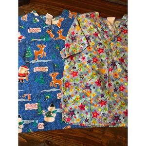 Scrub Tops Rudolph Christmas & Colorful Stars Lot of 2 Womens Size Medium